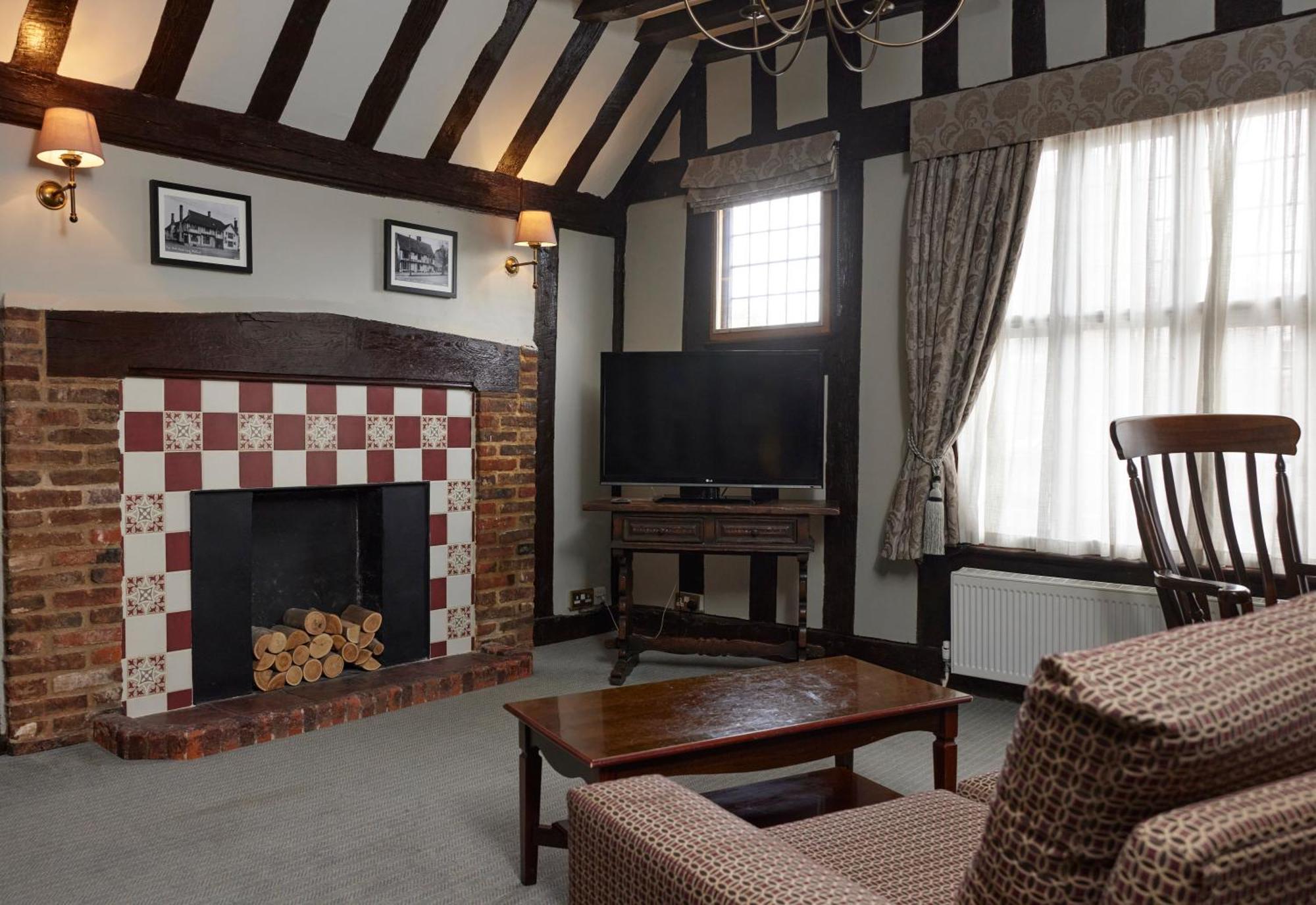 Bull Hotel By Greene King Inns Лонґ-Мелфорд Екстер'єр фото